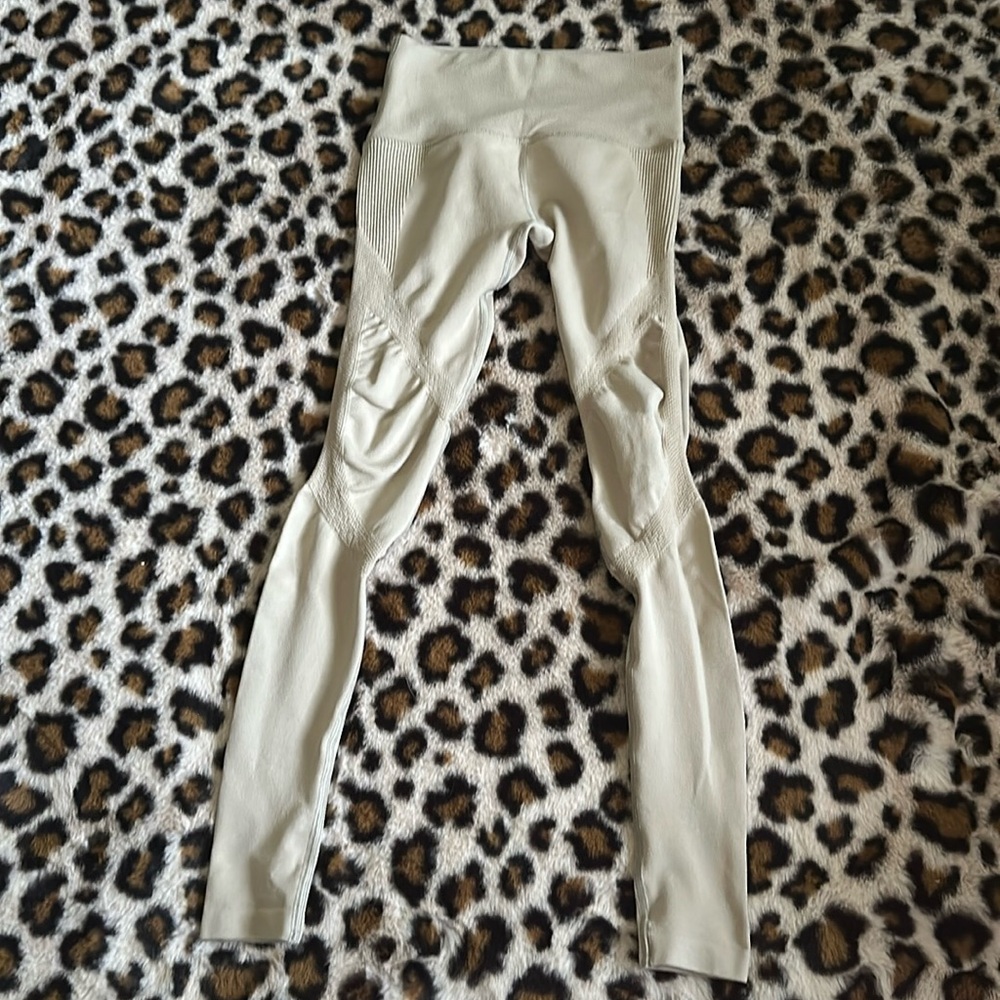 Alphalete Tan Size XS Compression Leggings
